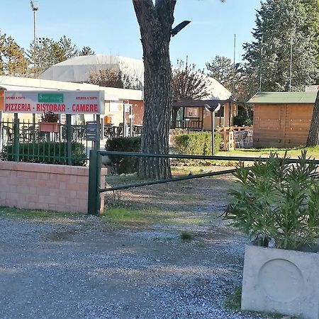 Sport Village La Badia Colle Val D'Elsa Esterno foto